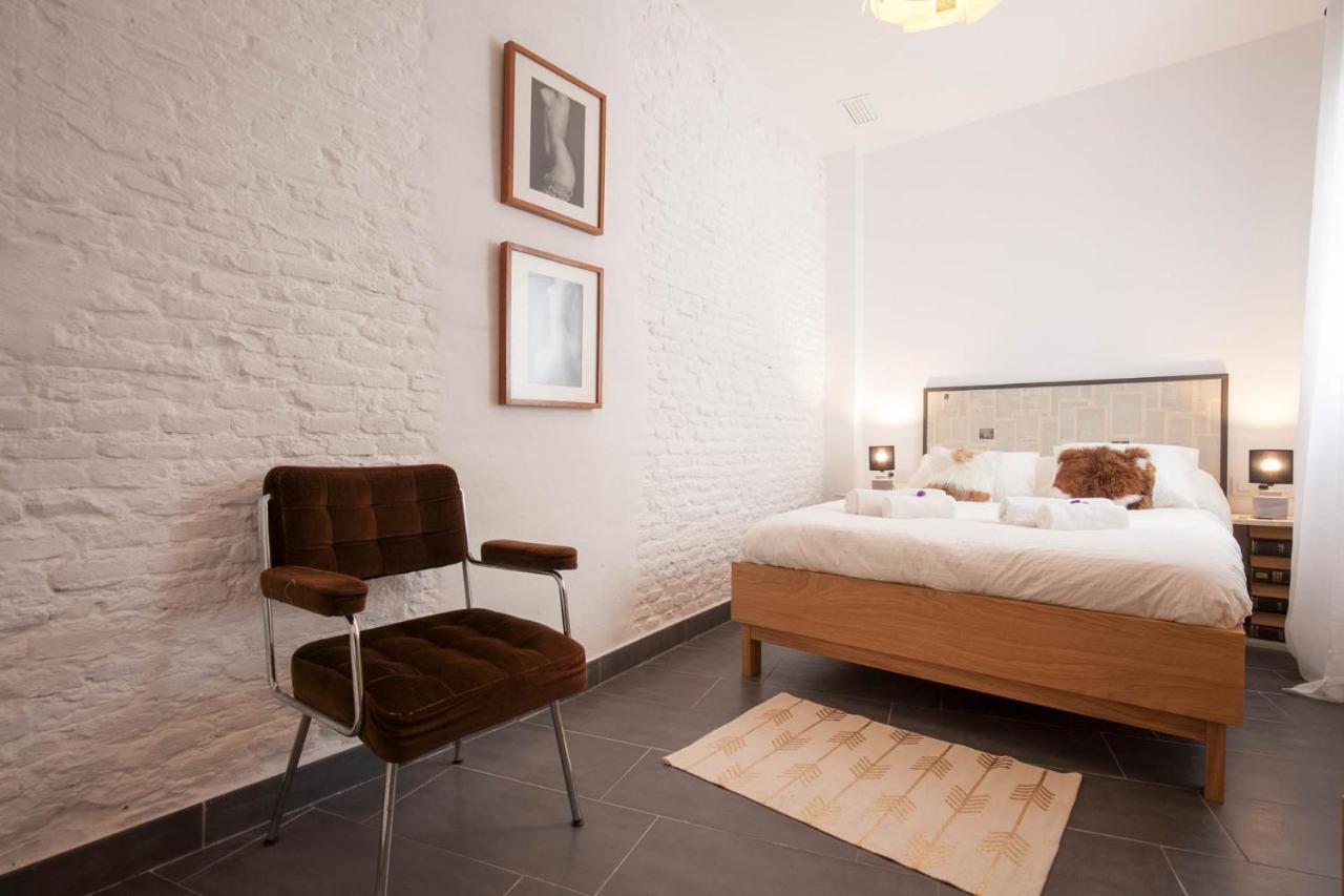 Spectacular Modern Apartment In The City Center Севілья Екстер'єр фото